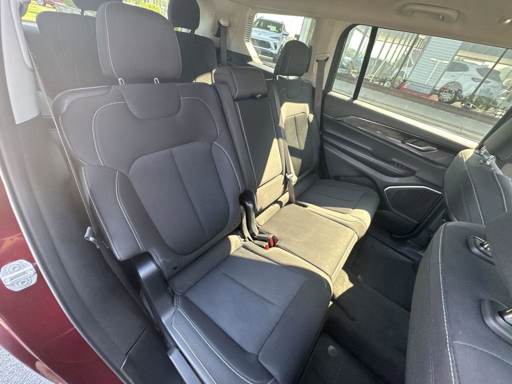 2021 Jeep Grand Cherokee L Laredo 4x4