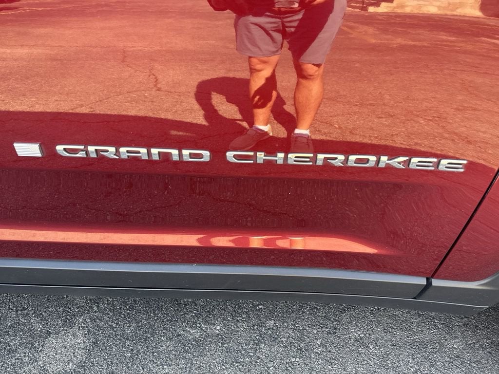 2021 Jeep Grand Cherokee L Laredo 4x4