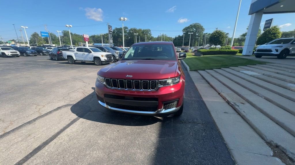 2021 Jeep Grand Cherokee L Laredo 4x4