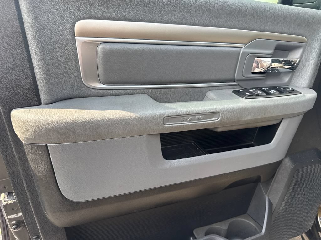 2013 RAM 1500 SLT