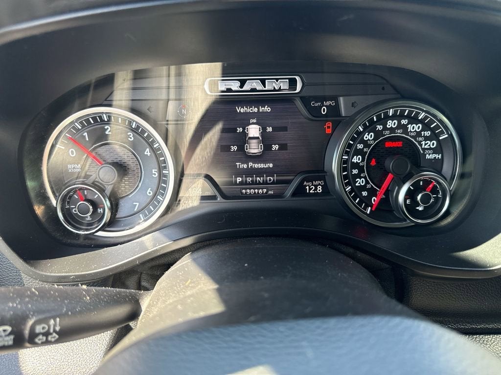 2020 RAM 1500 Big Horn Crew Cab 4x4 5'7" Box