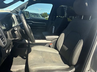 2020 RAM 1500 Big Horn Crew Cab 4x4 5'7" Box