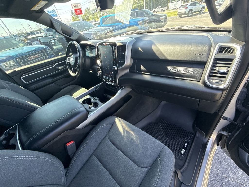 2020 RAM 1500 Big Horn Crew Cab 4x4 5'7" Box