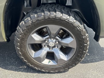 2021 RAM 1500 Big Horn Crew Cab 4x4 5'7" Box