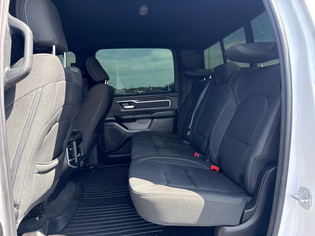 2020 RAM 1500 Big Horn Crew Cab 4x4 5'7" Box
