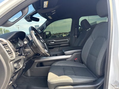 2020 RAM 1500 Big Horn Crew Cab 4x4 5'7" Box