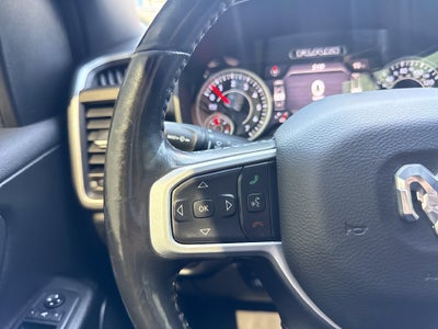 2020 RAM 1500 Big Horn Crew Cab 4x4 5'7" Box