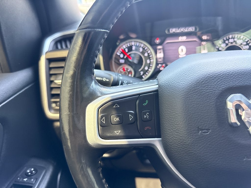 2020 RAM 1500 Big Horn Crew Cab 4x4 5'7" Box