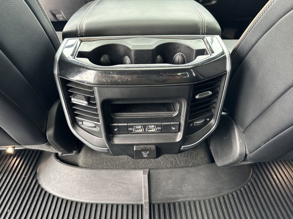 2021 RAM 1500 Laramie Crew Cab 4x4 5'7" Box