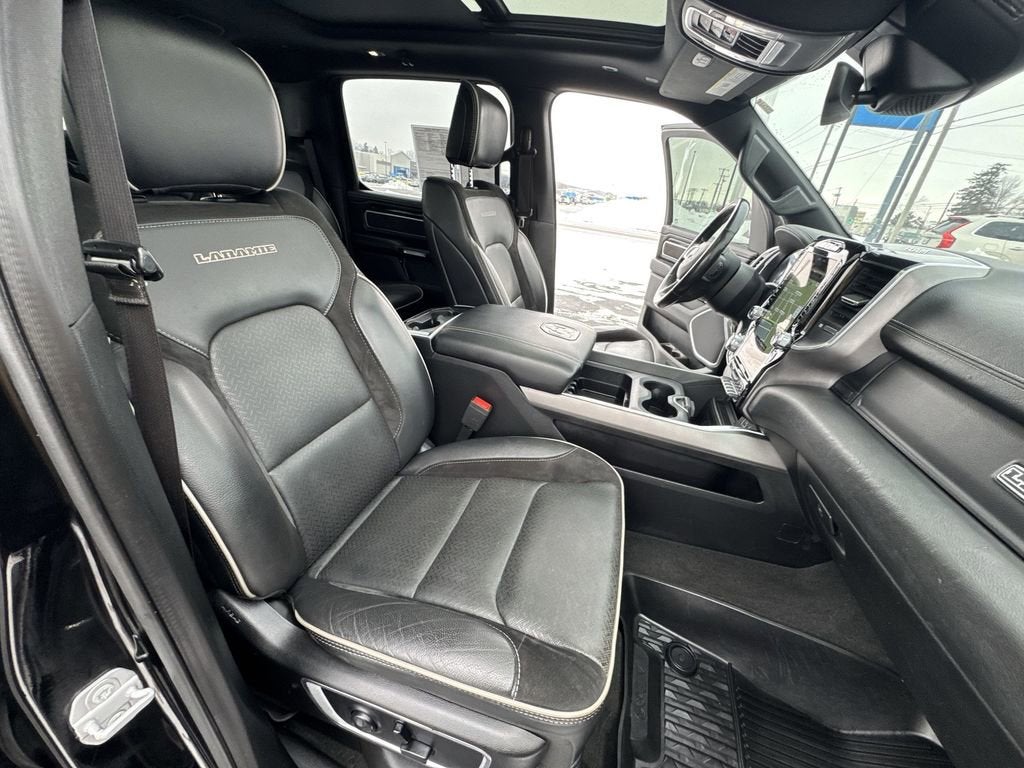 2021 RAM 1500 Laramie Crew Cab 4x4 5'7" Box