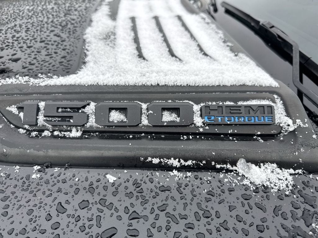 2021 RAM 1500 Laramie Crew Cab 4x4 5'7" Box