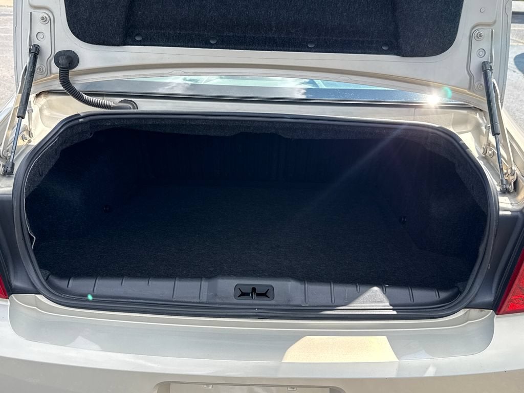 2011 Chevrolet Malibu LS w/1LS