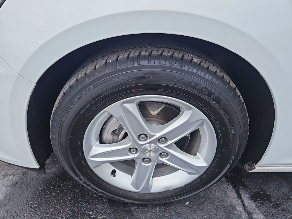 2023 Chevrolet Malibu FL