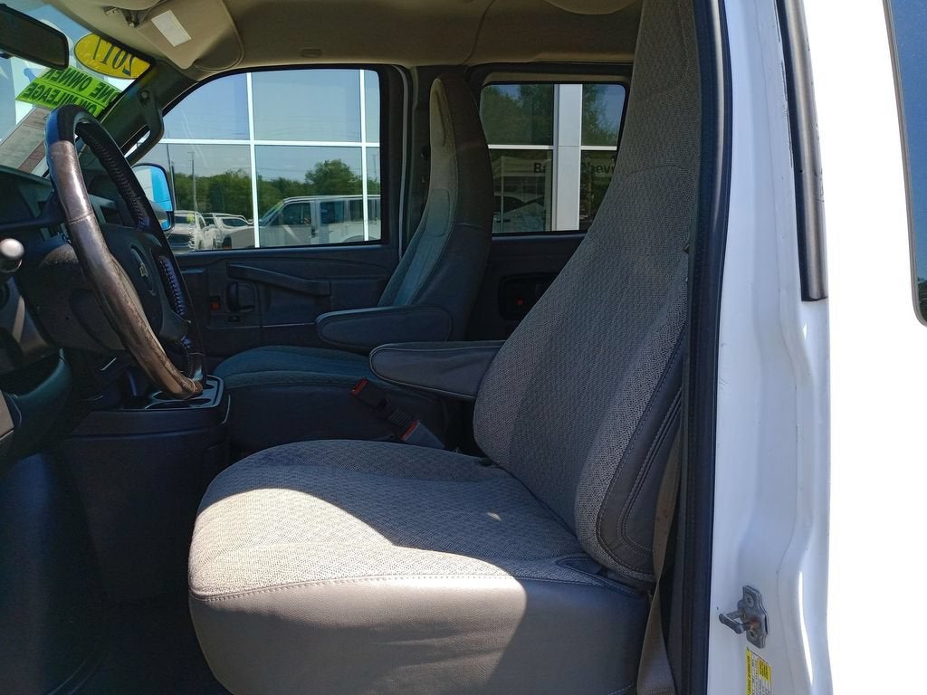 2017 Chevrolet Express Passenger 2500 LS