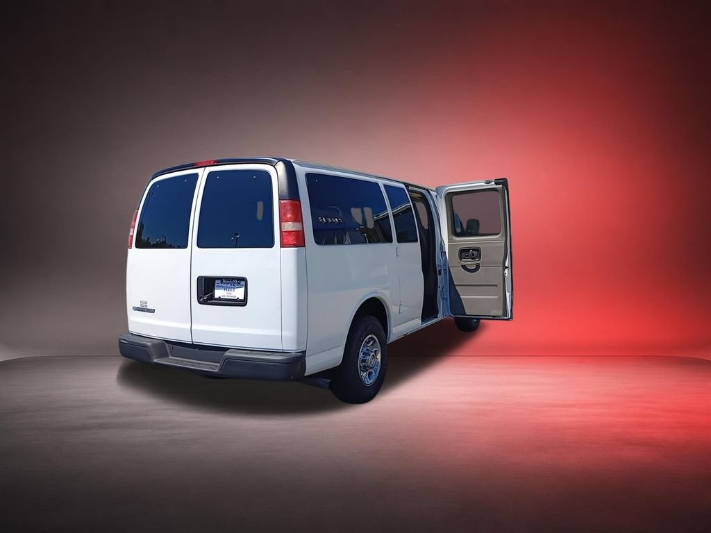 2017 Chevrolet Express Passenger 2500 LS