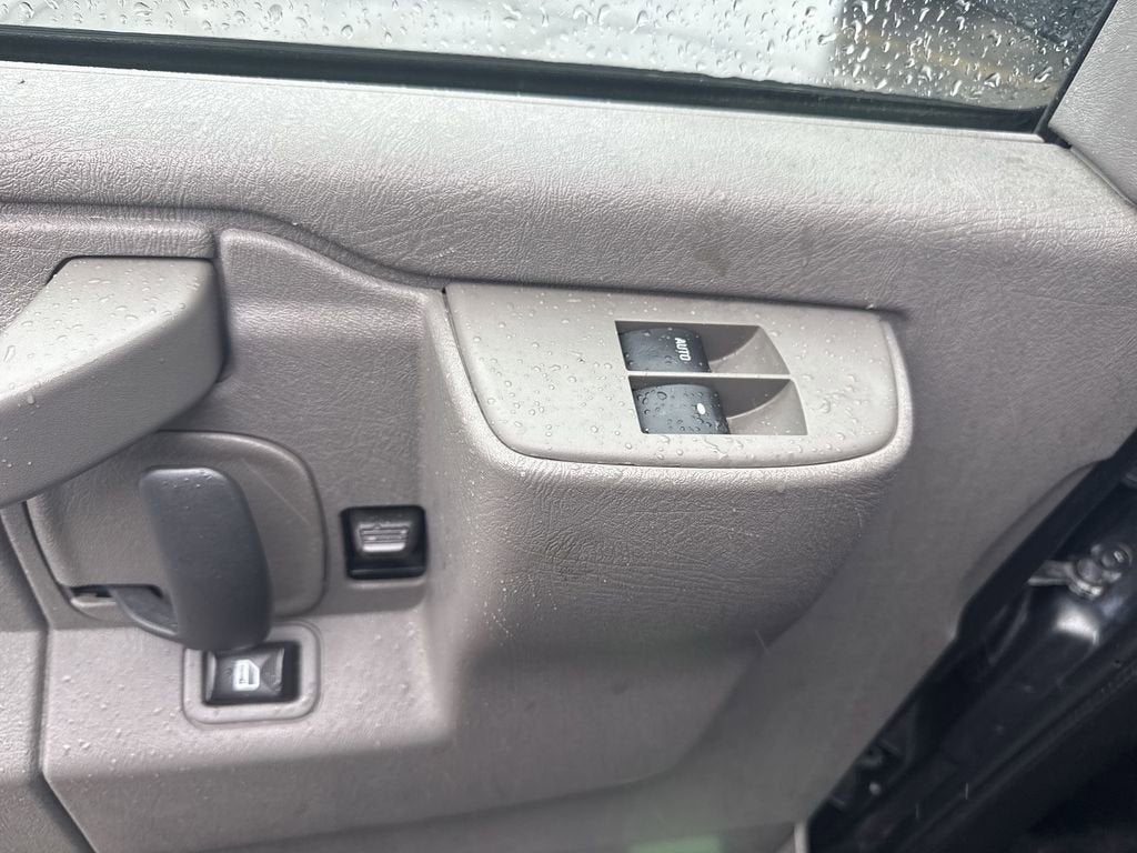 2016 Chevrolet Express Passenger 2500 LS