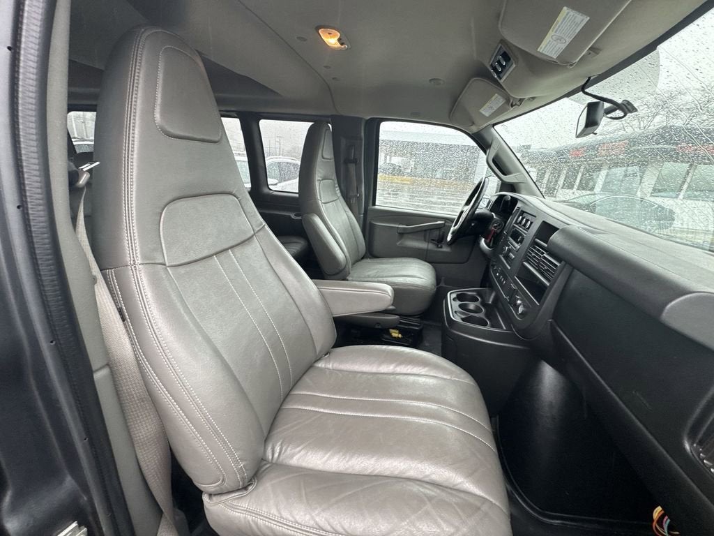 2016 Chevrolet Express Passenger 2500 LS