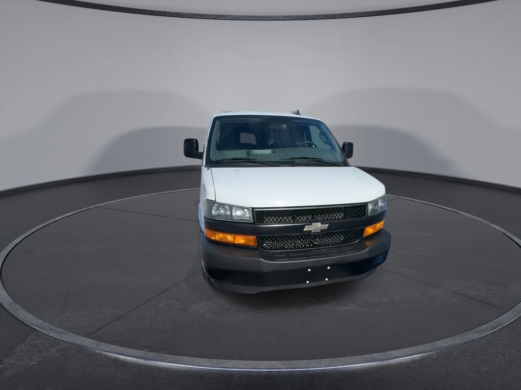 2020 Chevrolet Express Passenger 3500 1LS