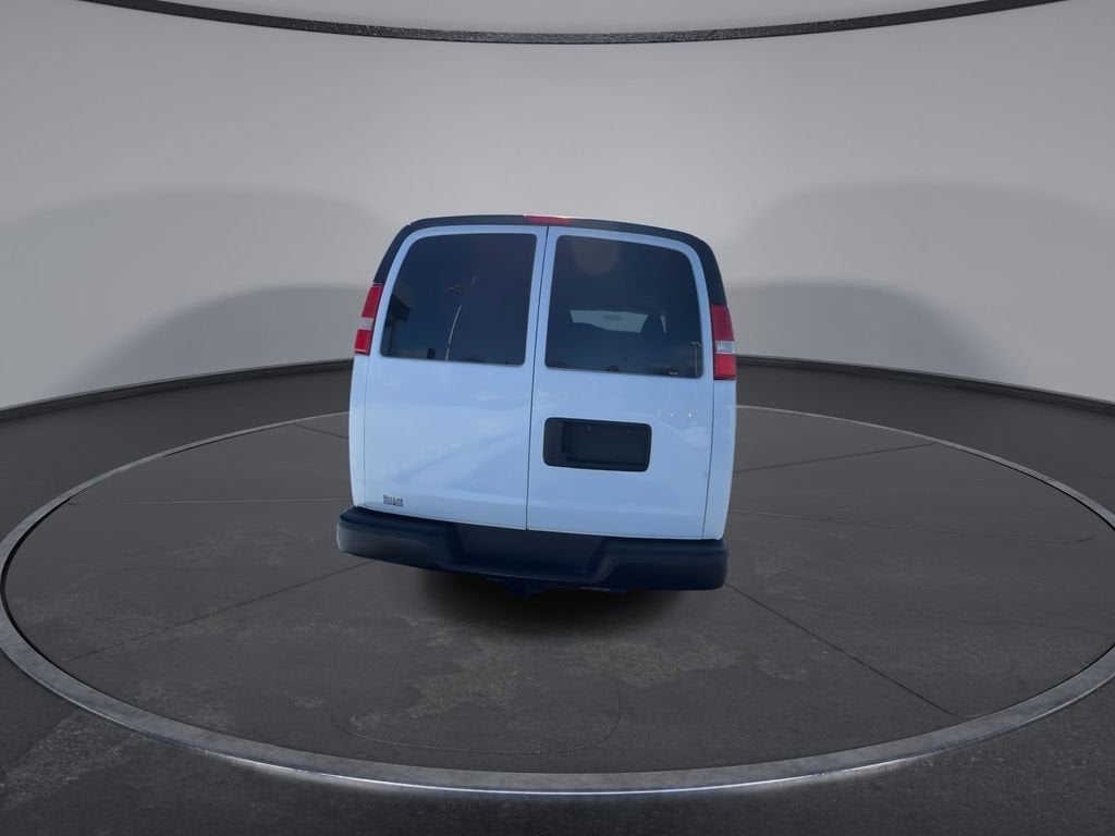 2020 Chevrolet Express Passenger 3500 1LS