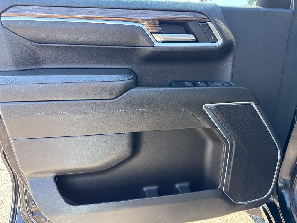 2023 Chevrolet Silverado 1500 RST - Photo 12