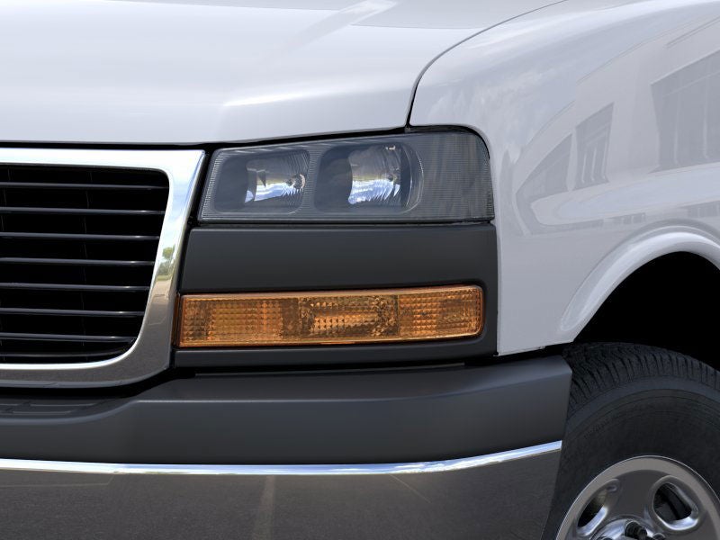 2025 GMC Savana Cutaway 3500 1WT RWD