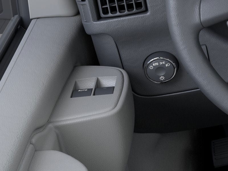 2025 GMC Savana Cutaway 3500 1WT RWD