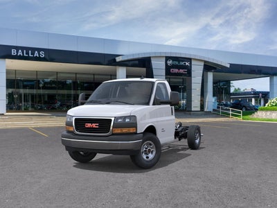 2025 GMC Savana Cutaway 3500 1WT RWD