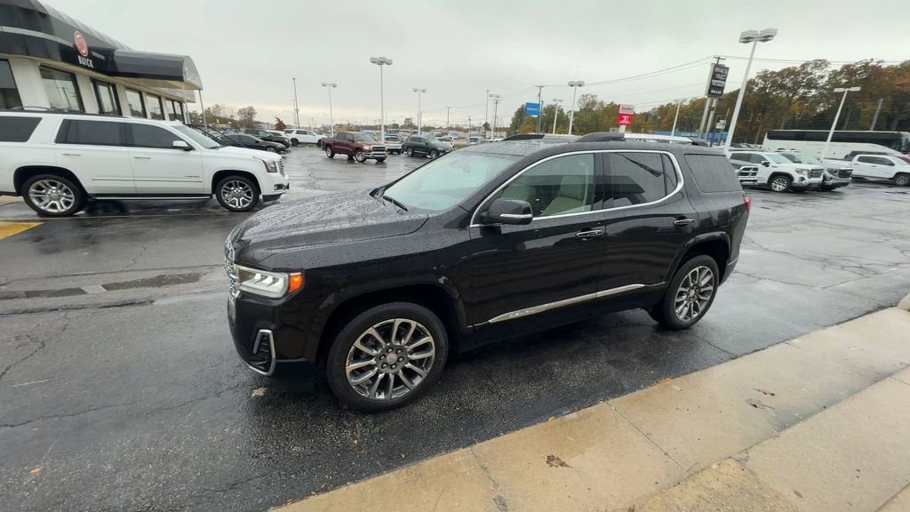 2023 GMC Acadia Denali