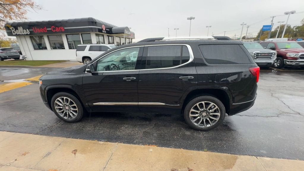 2023 GMC Acadia Denali