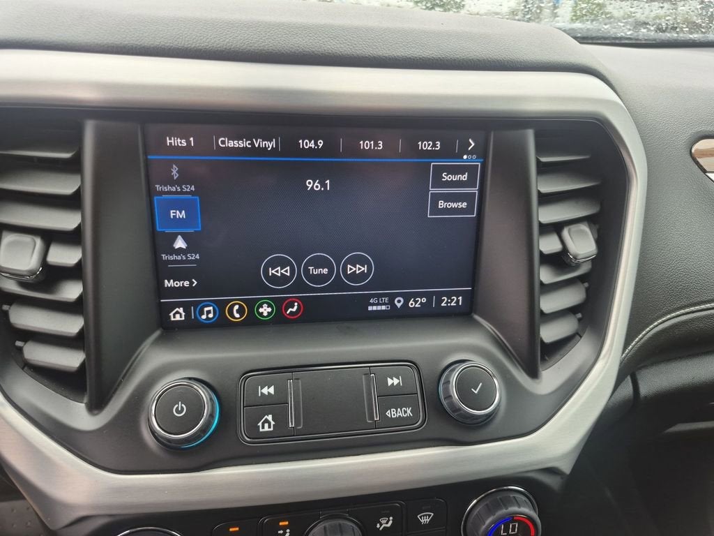 2023 GMC Acadia SLE