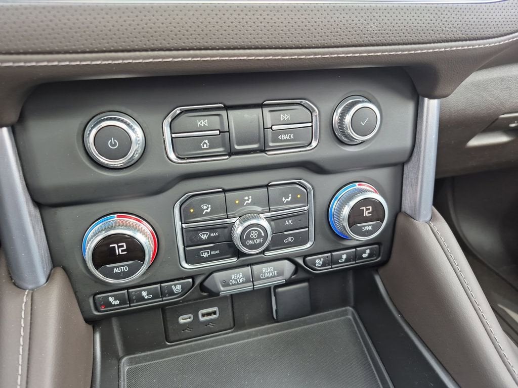 2022 GMC Yukon SLT