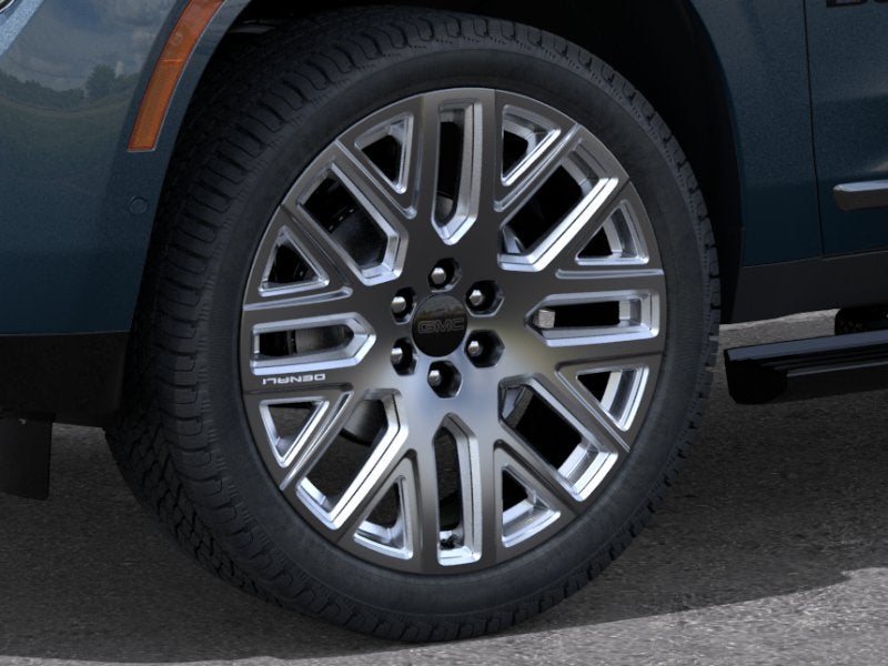 2026 GMC Yukon Denali Ultimate - Photo 9
