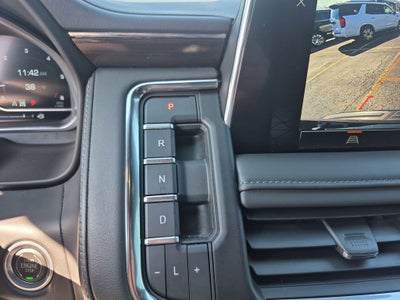 2023 GMC Yukon XL SLE