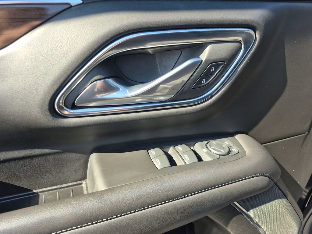 2023 GMC Yukon XL SLE