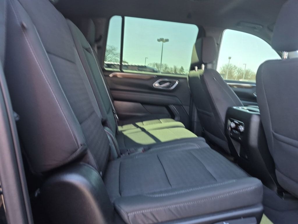 2023 GMC Yukon XL SLE