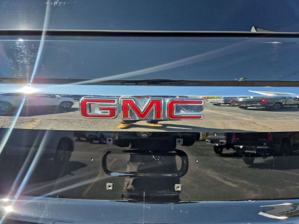 2023 GMC Yukon XL SLE