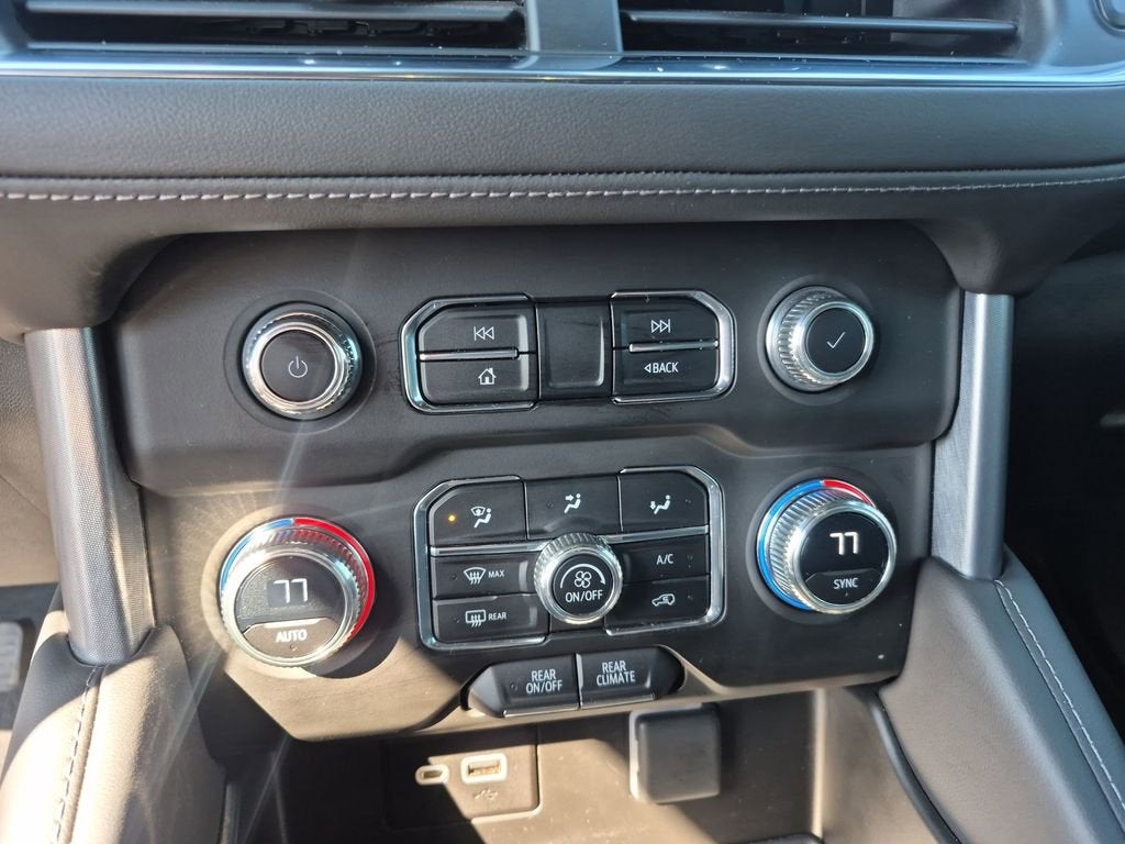 2023 GMC Yukon XL SLE