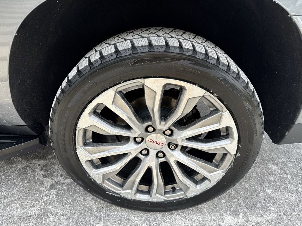 2022 GMC Yukon XL SLT