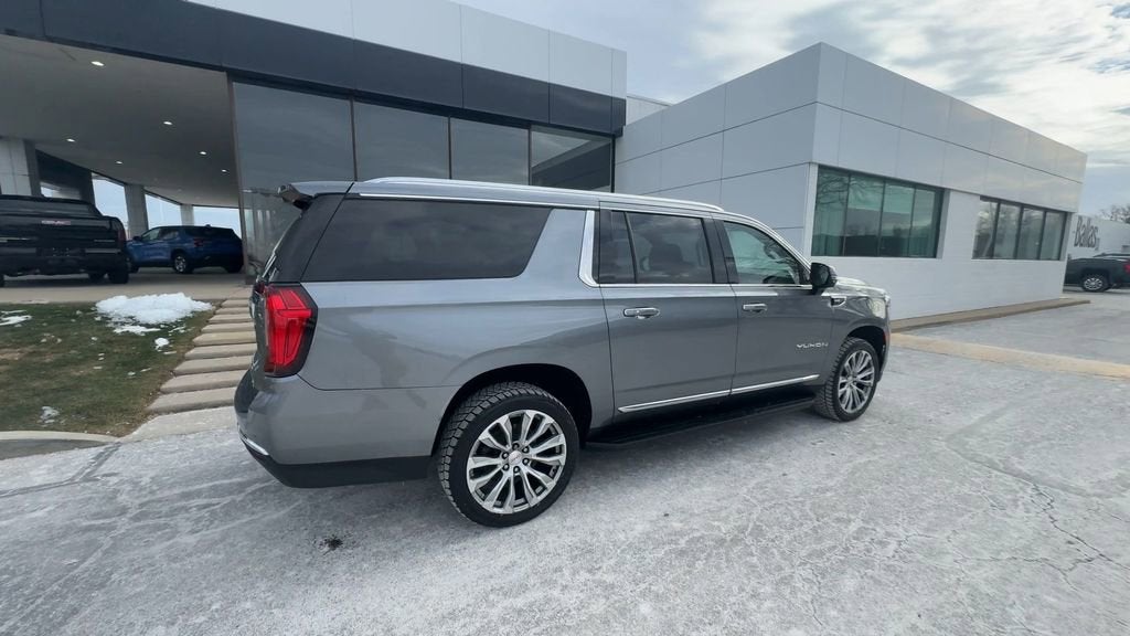 2022 GMC Yukon XL SLT