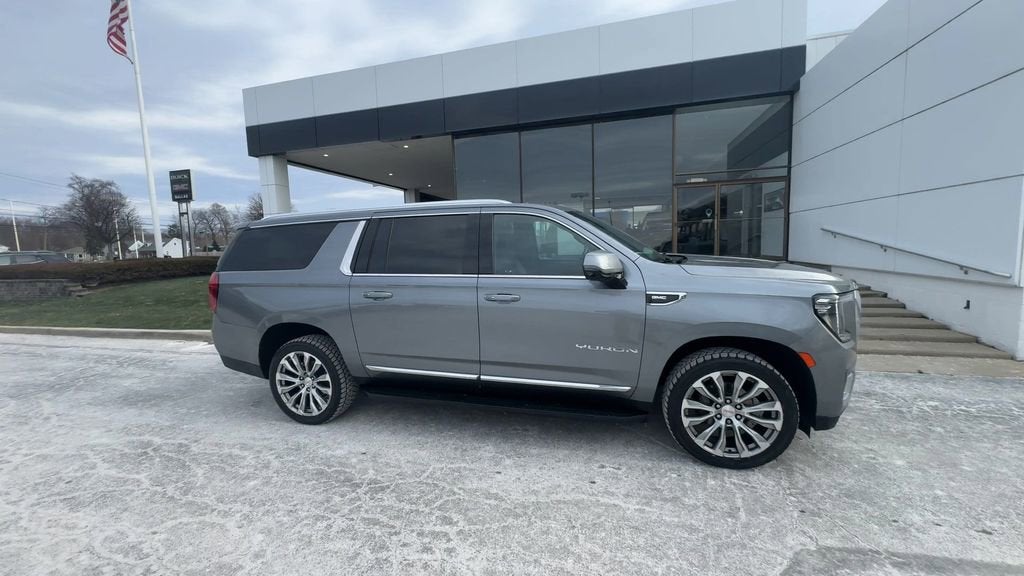 2022 GMC Yukon XL SLT