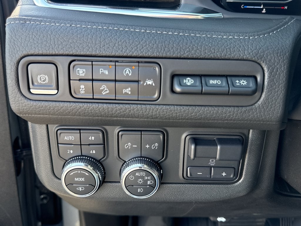 2023 GMC Yukon XL Denali - Photo 21