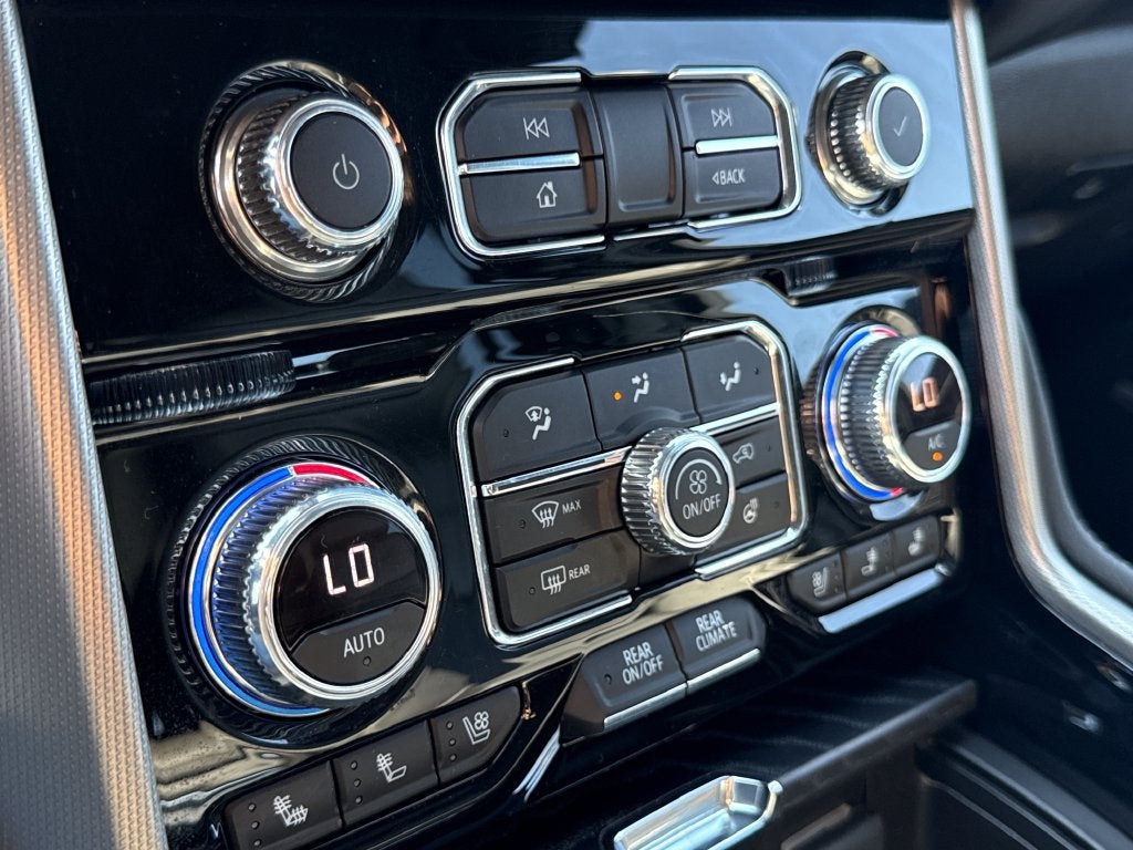 2023 GMC Yukon XL Denali - Photo 28