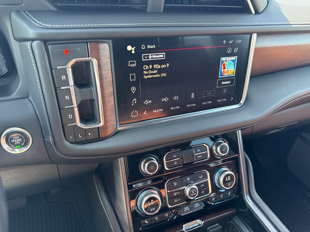 2023 GMC Yukon XL Denali Ultimate - Photo 25