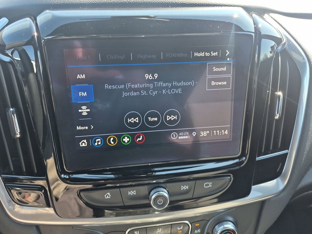 2023 Chevrolet Traverse LT Cloth