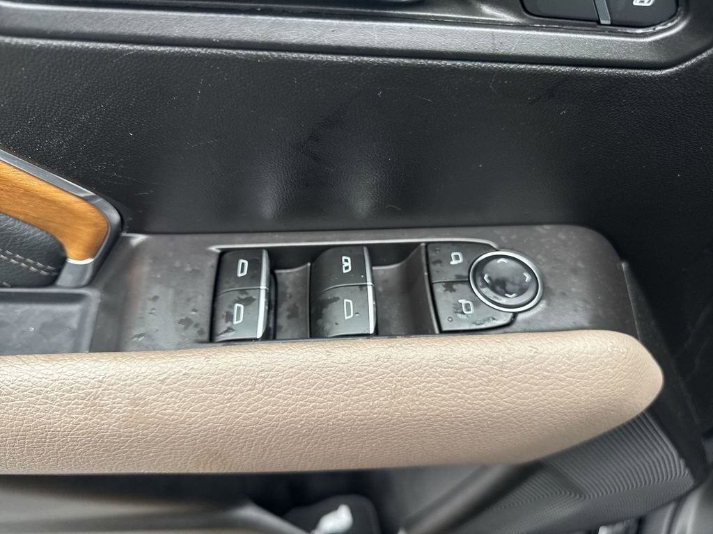 2023 GMC Canyon Denali