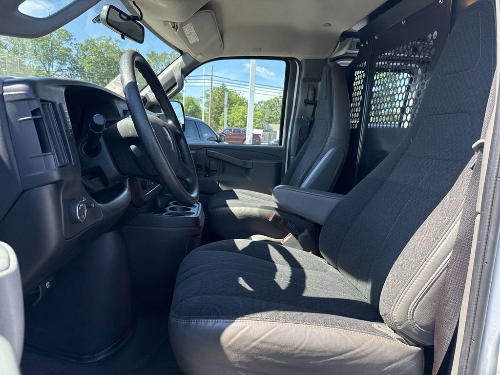 2024 GMC Savana Cargo 2500 Work Van