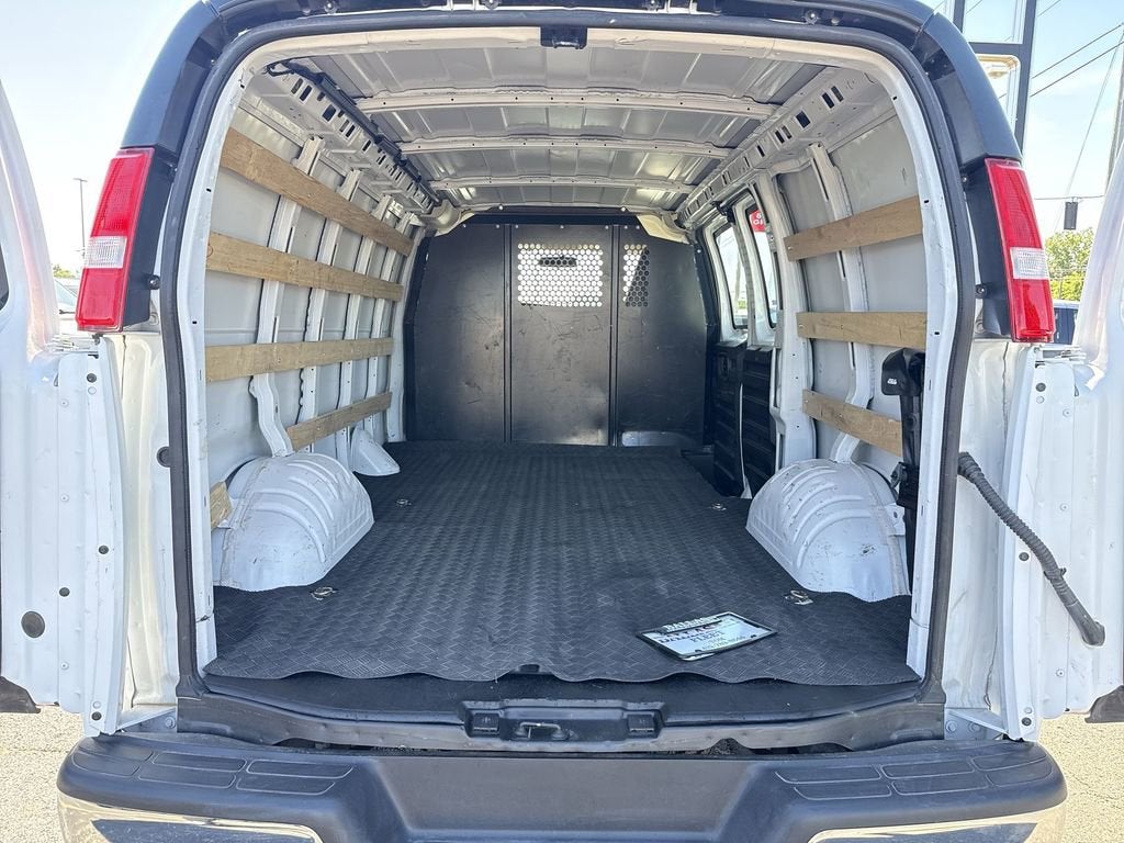 2024 GMC Savana Cargo 2500 Work Van