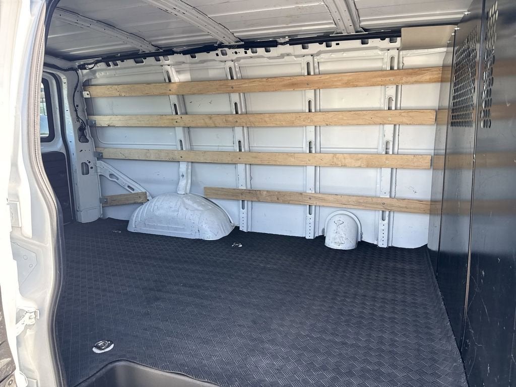 2024 GMC Savana Cargo 2500 Work Van