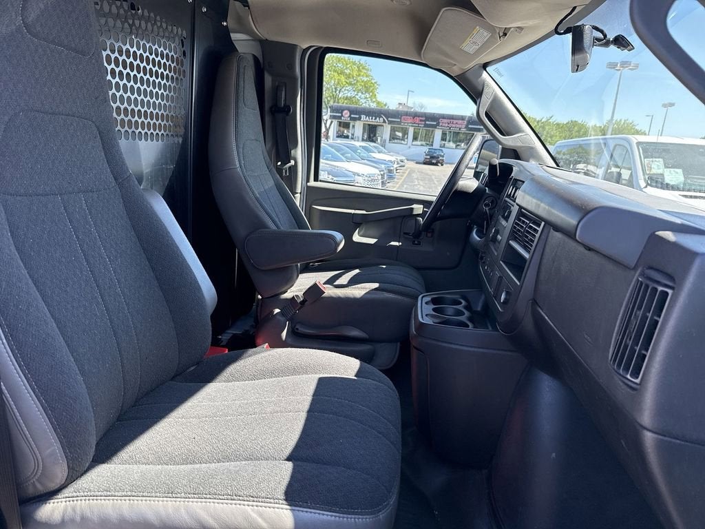 2024 GMC Savana Cargo 2500 Work Van
