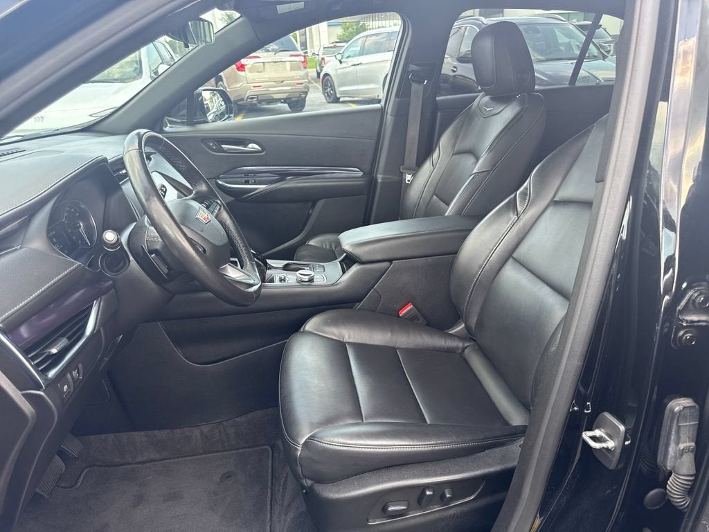 2023 Cadillac XT4 Luxury